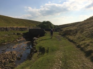 1207-pennine-way-quaint-little-bridge